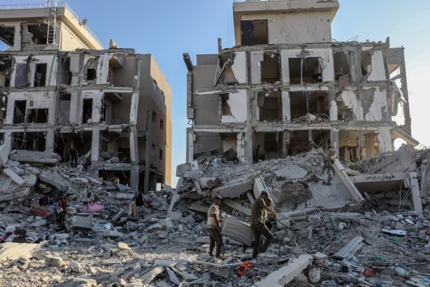 日本政府、ガザ負傷者2人を受け入れ 医療支援強化